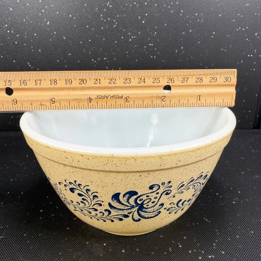 Pyrex Homestead Mixing Bowl 401 750ml Tan Speckled Blue Floral Vintage 6 Inch